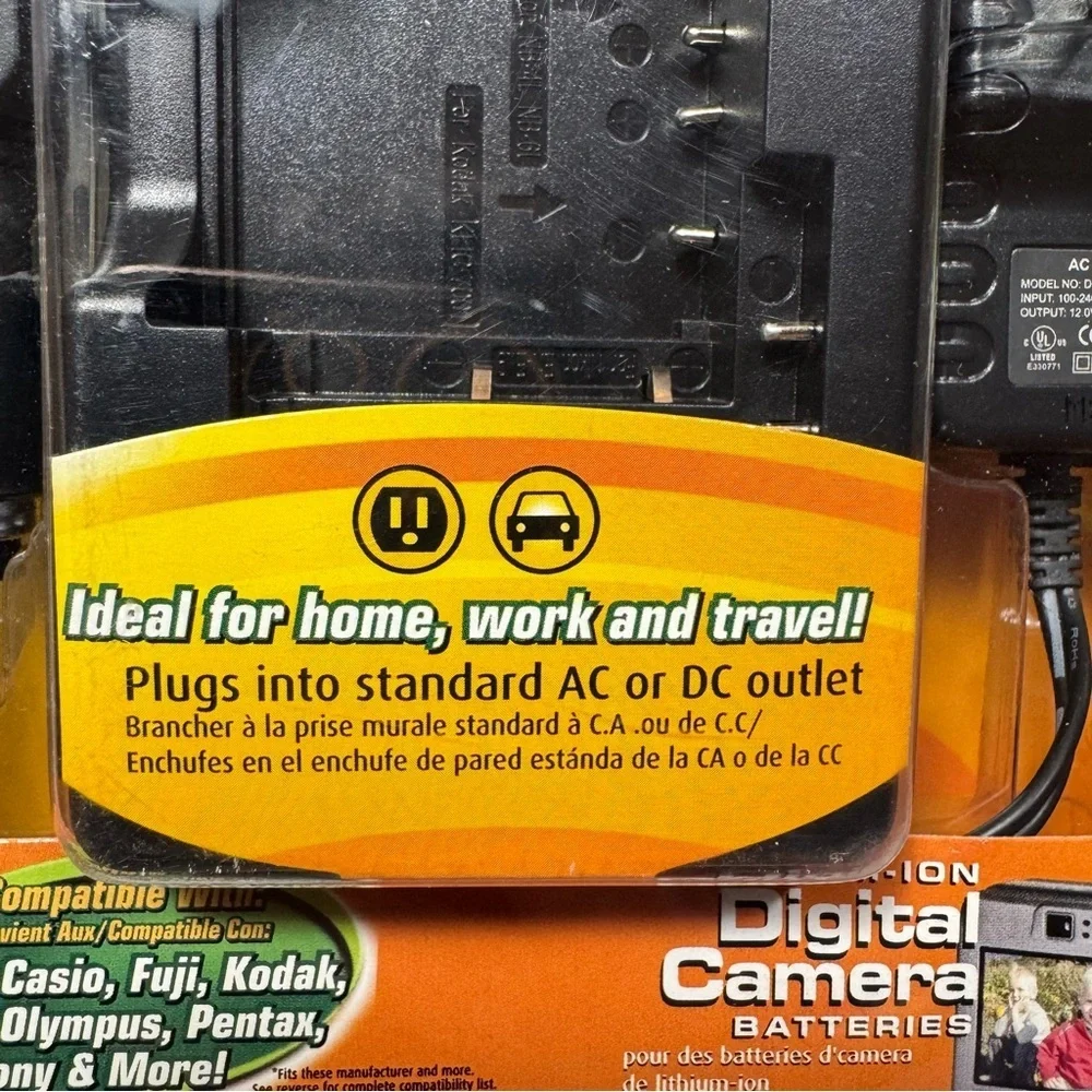 NWT New Duracell Digital Camera Battery Charger